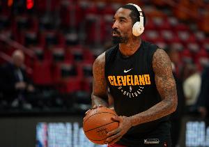 德国vs库拉索-3-JR·史密斯：联盟从未让我入选全明星 就像是一记耳光打在我脸上