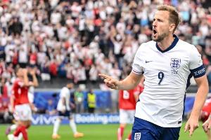 厄瓜多尔vs库拉索-5-英媒评英格兰世界杯30大球星：凯恩、萨卡在列，贝克汉姆落选