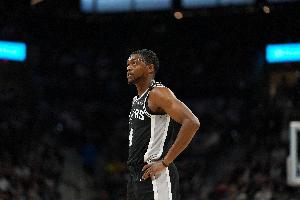 塞内加尔vs伊拉克-2-毒药？福克斯4年2.29亿美元的合同下赛季开始生效 2030年才到期-8c
