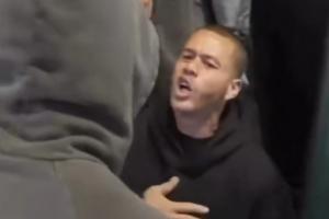 乌拉圭vs西班牙-9-这很哥谭…纽约球迷破坏路灯 劝阻的人士反被群殴！