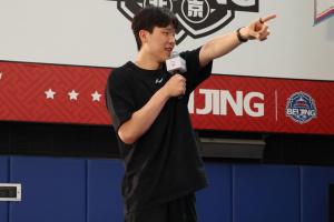 美国vs巴拉圭-直播吧：男篮集训名单只增不减！杨瀚森领衔 有热门球员将缺席！