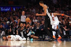 伊拉克vs挪威-5-常规赛也没有过！马刺上半场得分≥76但下半场≤30 NBA历史首队-a9