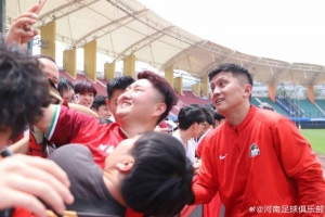 南非vs韩国直播-一线队开放日 | 球员球迷零距离互动