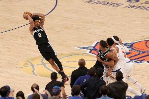 乌拉圭vs西班牙-5-还是这剧本？马刺首节以23-13领先尼克斯 连续5场首节都领先过10+
