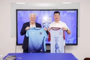 加拿大vs波黑-4-南希兹足球俱乐部到访南通支云，共探足球发展新路径