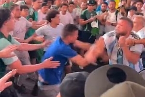 刚果民主共和国vs乌兹别克斯坦-10-邮报：阿根廷和阿尔及利亚双方球迷爆发冲突，参与斗殴球迷被逮捕