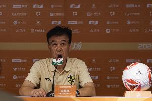 世界杯_瑞士vs加掌大-广州豹赛前：杯赛想让更多年轻球员锻炼，会全力以赴奉献精彩比赛